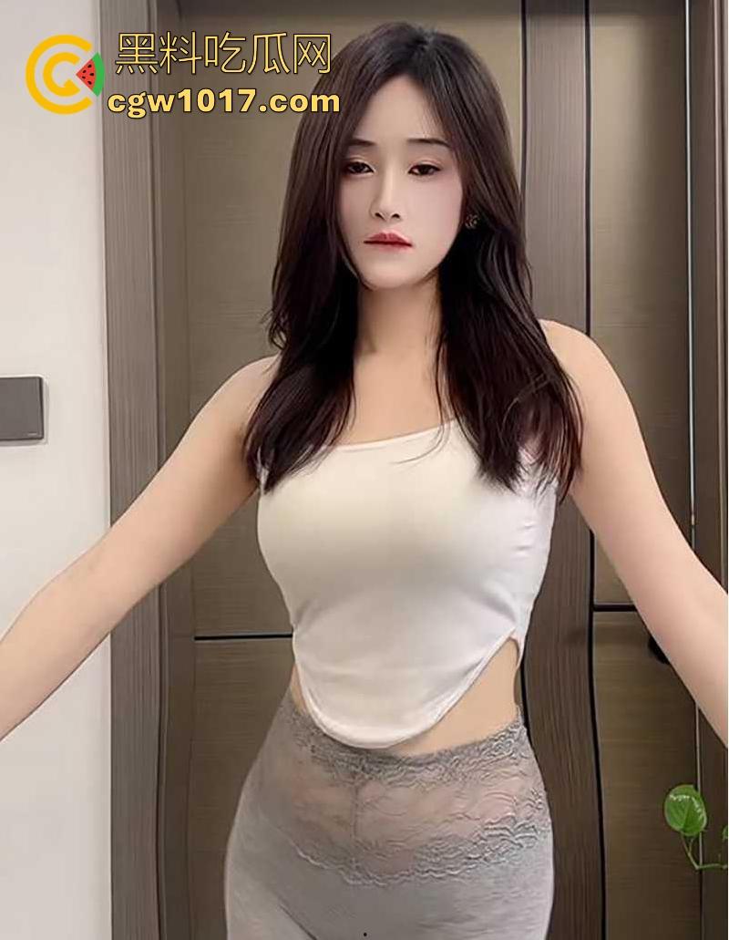 快手性感御姐网红【柠柠Smile】极品御姐暗藏媚骨，化身淫媚舞姬撩拨金主，咬唇自抚玩丝袜诱惑，真骚啊！  第8张