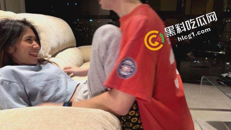 川大清纯校花留学生『王欣玥』留学期间交往洋屌男友 舔逼落地窗爆操视频流出  第4张