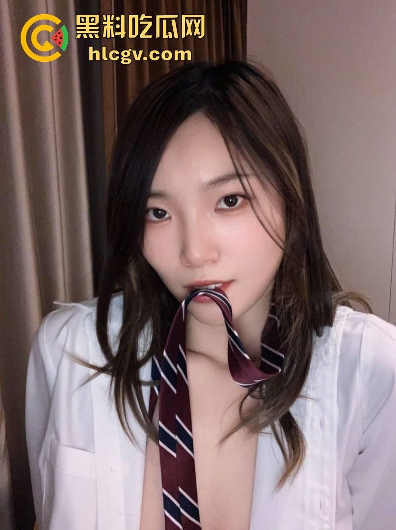 重庆信息科技大学【林薇】网传清纯女神化身外围小母狗？白丝足交、后入打桩，完全颠覆校园形象！  第3张