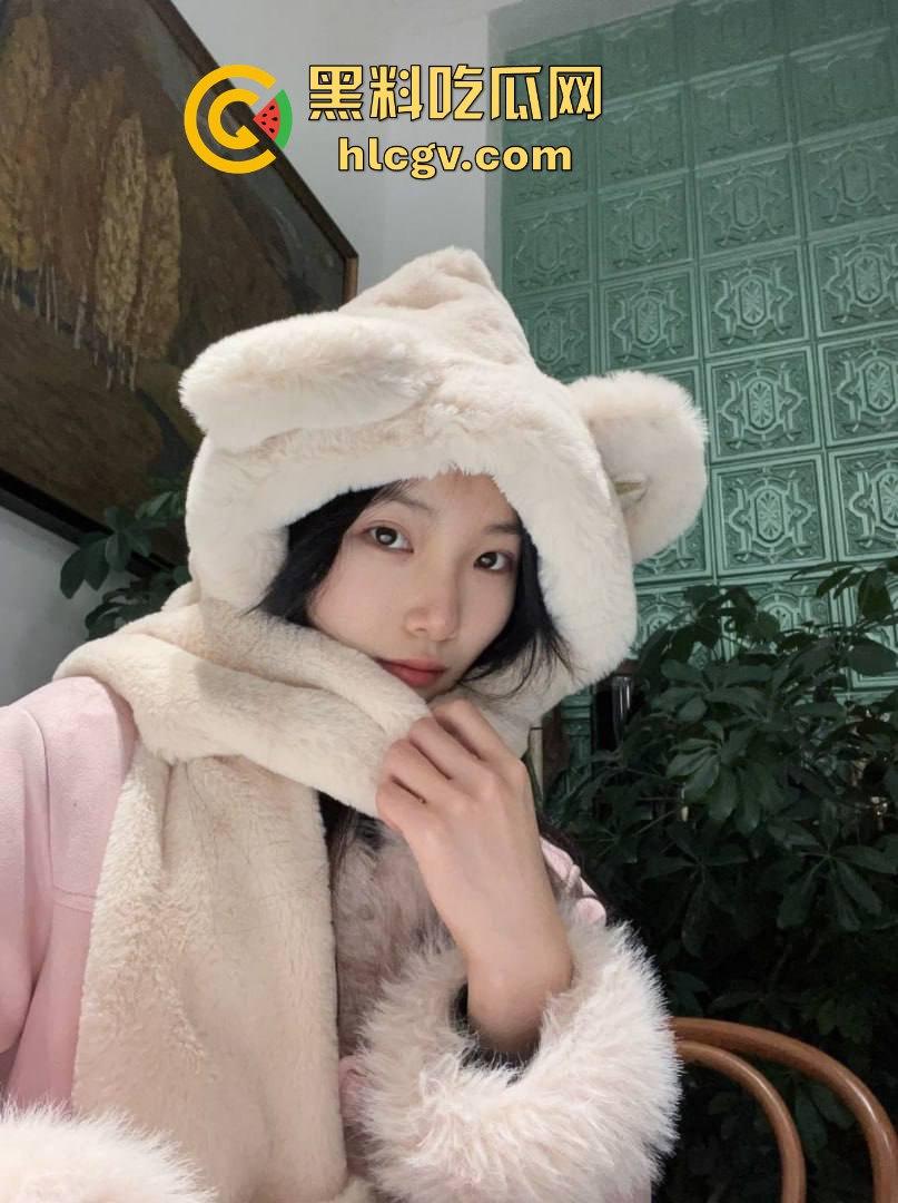 重庆信息科技大学【林薇】网传清纯女神化身外围小母狗？白丝足交、后入打桩，完全颠覆校园形象！  第6张