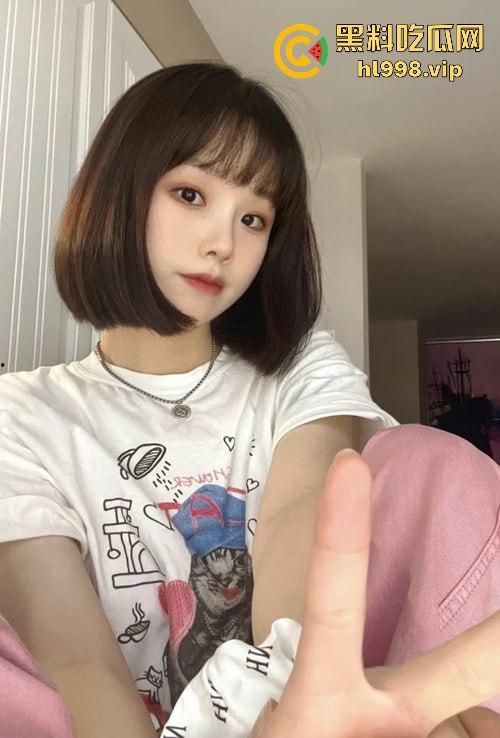 台南应用科技大学00后巨乳反差妹【赵宁】震撼泄密！眼罩手铐激情约啪，结果学长把她当野鸡玩！  第2张