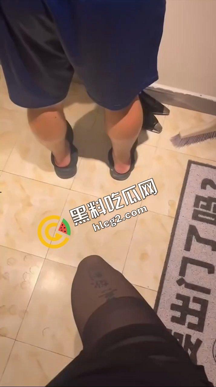 快手极品微胖身材丰满小网红『袁倩倩』与榜一帅哥约炮 露脸实锤 黑丝翘臀骑乘性爱视频流出! 第5张 快手极品微胖身材丰满小网红『袁倩倩』与榜一帅哥约炮 露脸实锤 黑丝翘臀骑乘性爱视频流出! 第5张