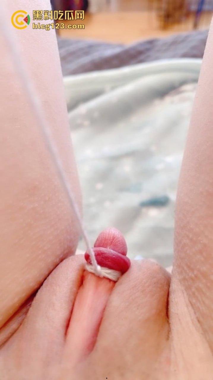 推特高颜值网红女神【狐狸小妖】极品蜜桃臀美乳大长腿迷死人！粉嫩蜜穴配逆天爆乳撸管必备！  第2张