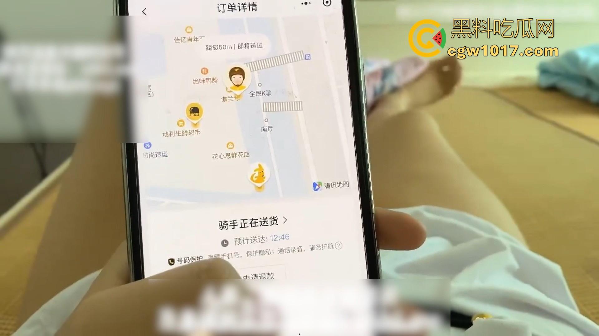 这是美团投资新拍的宣传片吗？送餐还有巨乳嫩逼全自动骑乘，不射出来还不让走，又想骗我去送外卖！  第3张