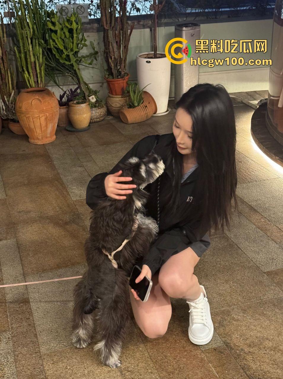 杭州富哥的奢华下午茶，茶又白又长端起来就是极品，喝上一口直接懂了品茶得滋味，咱喝的只能算下脚料！  第2张