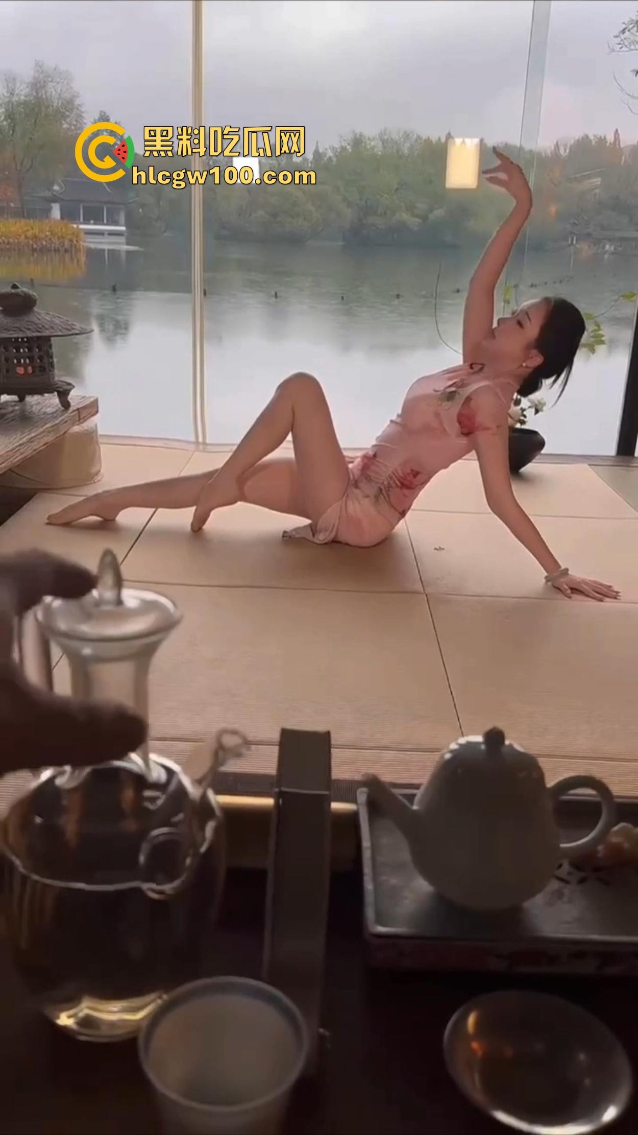 杭州富哥的奢华下午茶，茶又白又长端起来就是极品，喝上一口直接懂了品茶得滋味，咱喝的只能算下脚料！  第15张