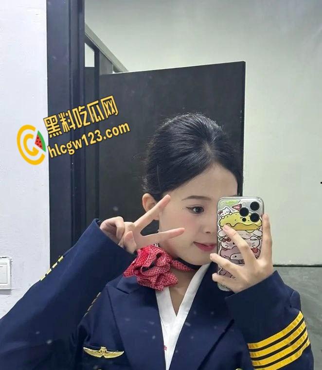 广州民航嫩妹【贾明爽】，清纯校花变金主玩物，娇喘淫叫还说爸爸内射我 ！  第4张