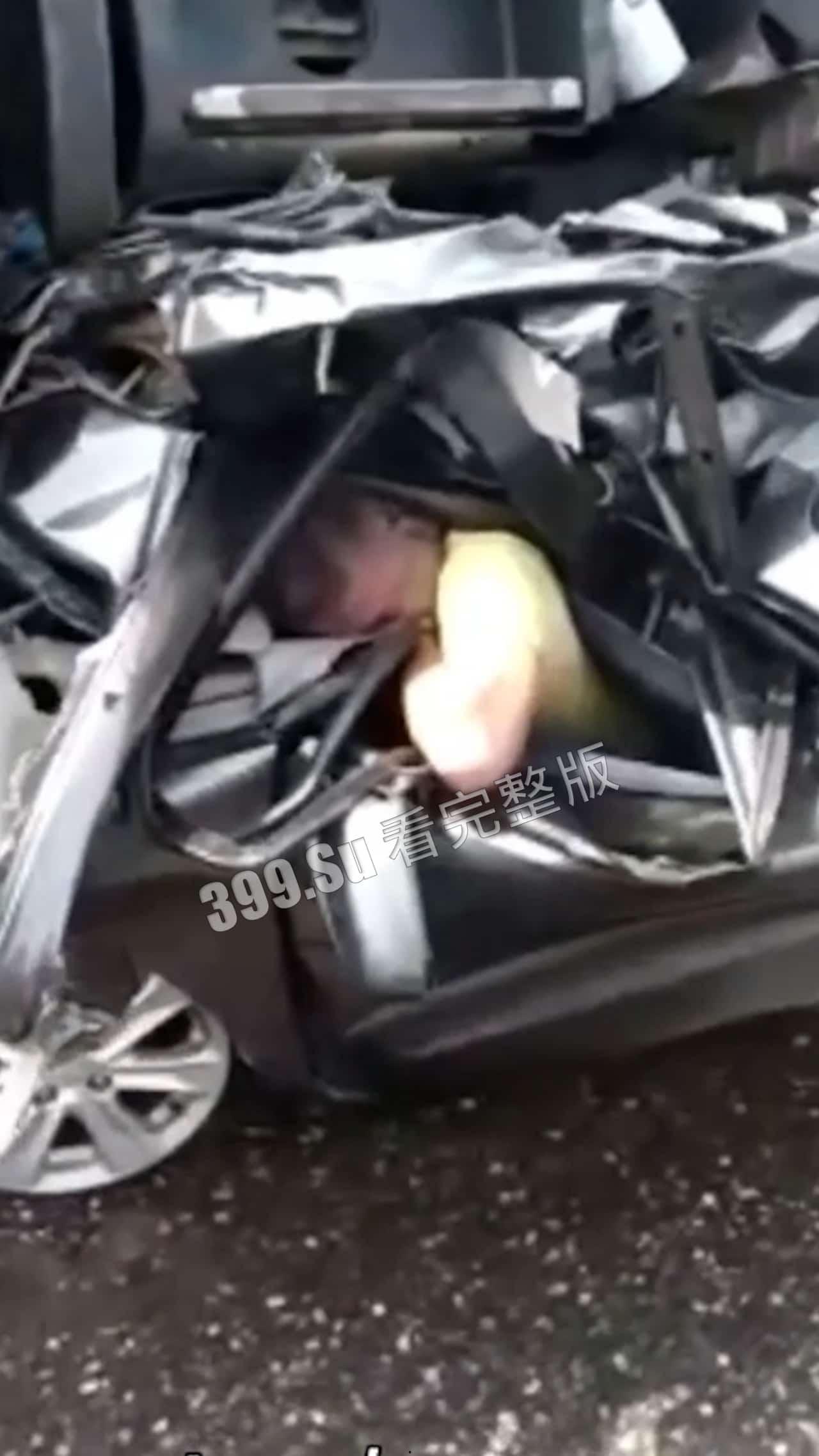 慎点！车祸现场合集，心理承受能力低的瓜友勿点，内有血腥场面  第5张