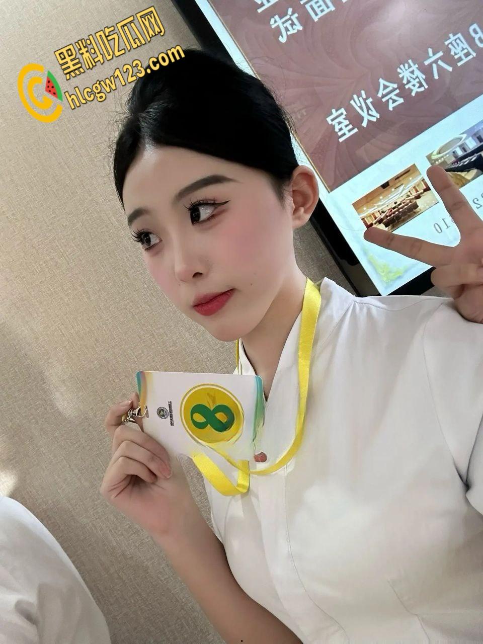 广州民航嫩妹【贾明爽】，清纯校花变金主玩物，娇喘淫叫还说爸爸内射我 ！  第6张