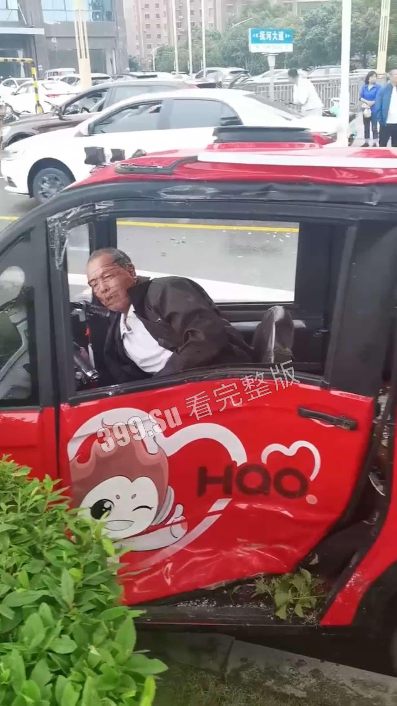 慎点！车祸现场合集，心理承受能力低的瓜友勿点，内有血腥场面  第7张