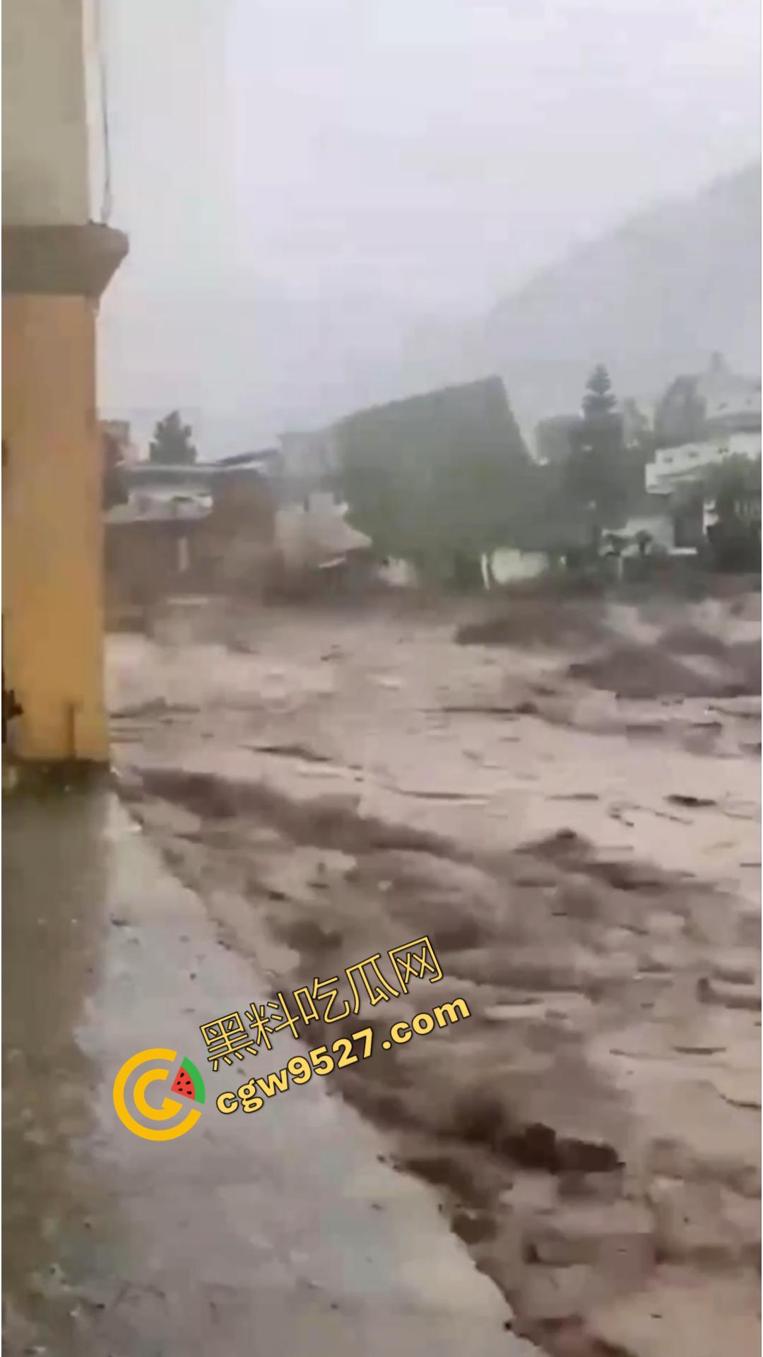 国外大瓜！巴基斯坦洪灾肆虐，千人死亡，牲畜死伤惨重，全国超半数地区被淹！  第4张