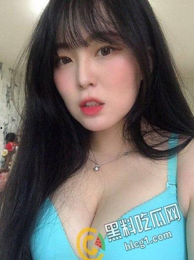 韩国幼师妹子刺激流出 妥妥的骚母狗一条 表面清纯背地里最爱舔鸡巴 梦想是被强奸和多人轮奸  第3张