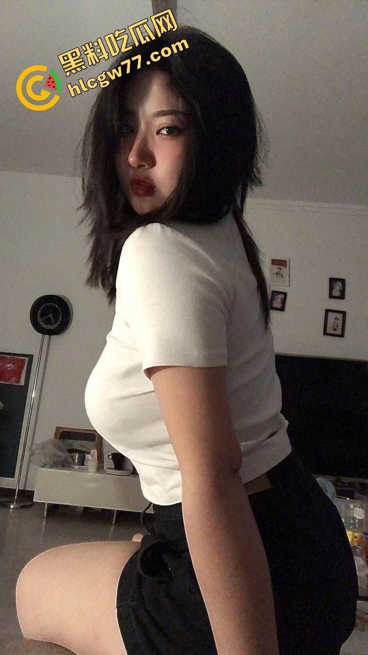 鞍山前女友3P大瓜!擦边骚货双插肛交还舔脚,分手后聊天记录炸裂曝光! 第4张 鞍山前女友3P大瓜!擦边骚货双插肛交还舔脚,分手后聊天记录炸裂曝光! 第4张