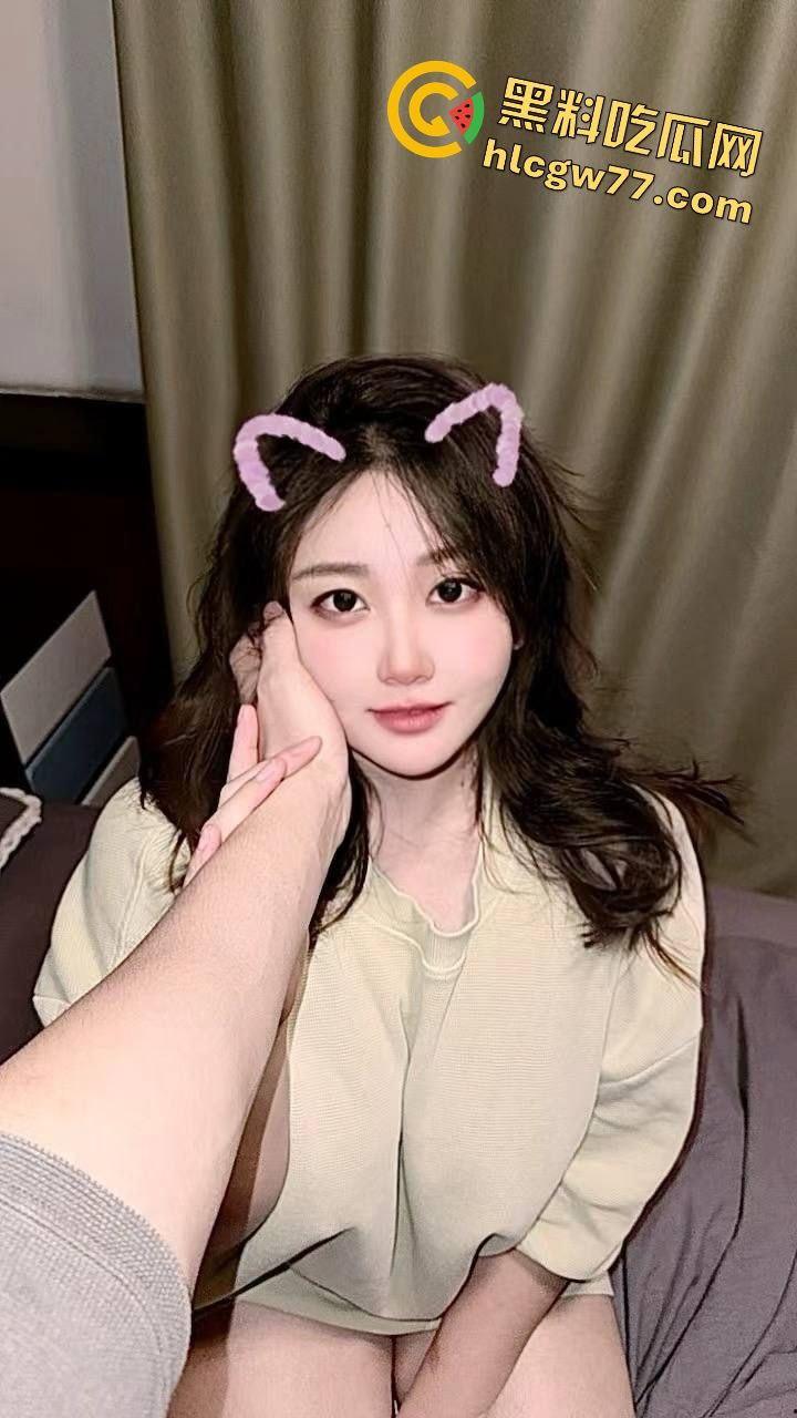 鞍山前女友3P大瓜!擦边骚货双插肛交还舔脚,分手后聊天记录炸裂曝光! 第5张 鞍山前女友3P大瓜!擦边骚货双插肛交还舔脚,分手后聊天记录炸裂曝光! 第5张