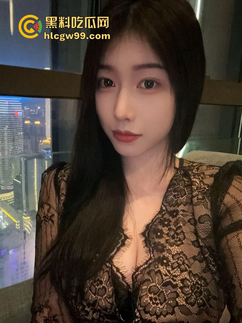 约炮大神真实约操  长沙天心区八字奶骚鸡『林思雅』验货发自拍展示极品大雷淫荡舔奶头！独家流出！ 第2张