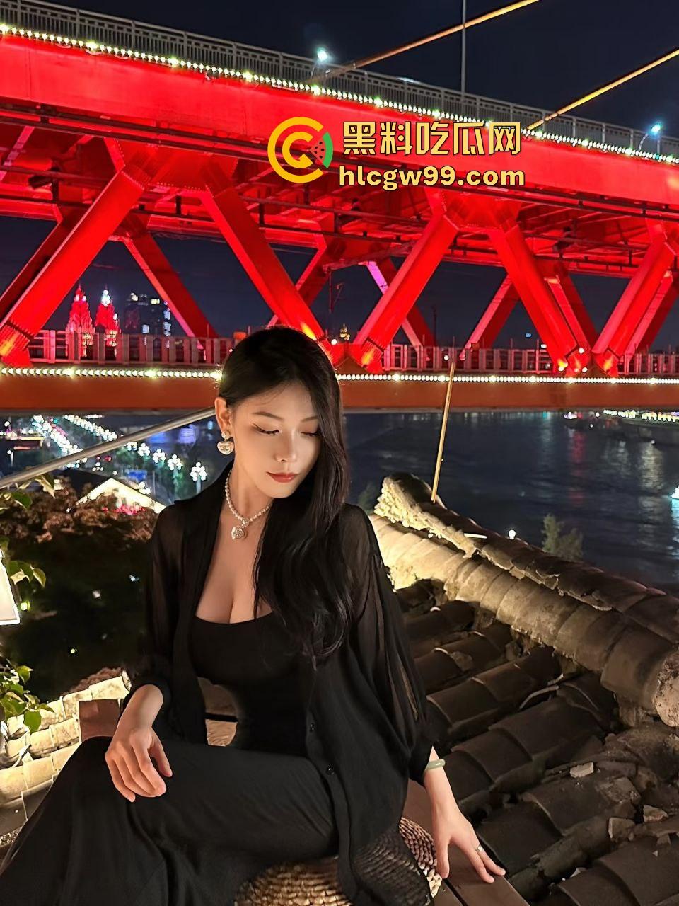 约炮大神真实约操  长沙天心区八字奶骚鸡『林思雅』验货发自拍展示极品大雷淫荡舔奶头！独家流出！ 第5张