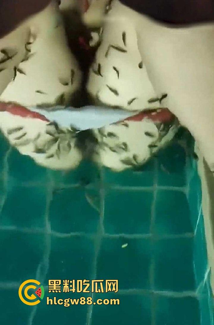 身边骚逼无处不在，盘点民间最狂野真实故事，露天操逼、护士医院打飞机、露天野战全是精品骚片！  第6张