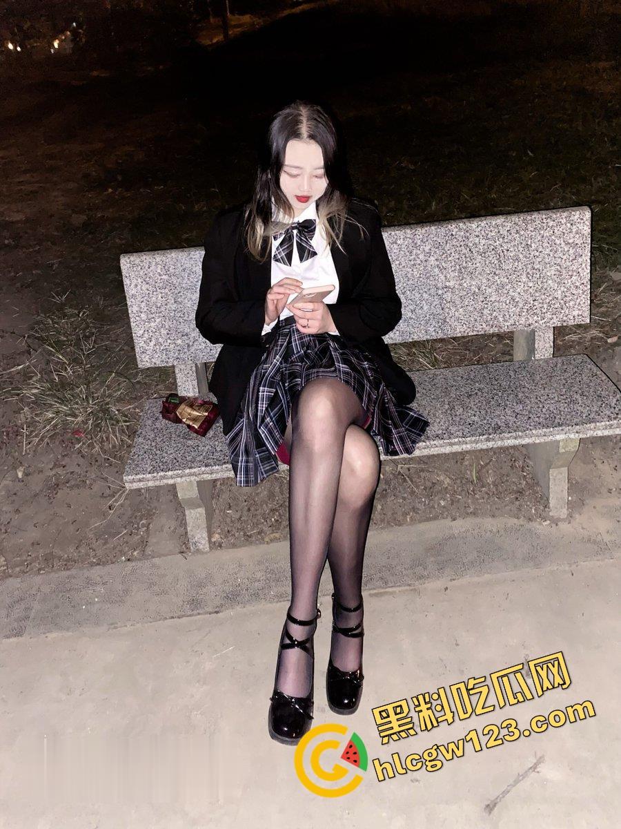 长沙『孙悦』结婚当天跟绿帽老公玩3P到天亮，婚纱白裙湿成奶油布丁，前男友肏完老公舔干！  第6张