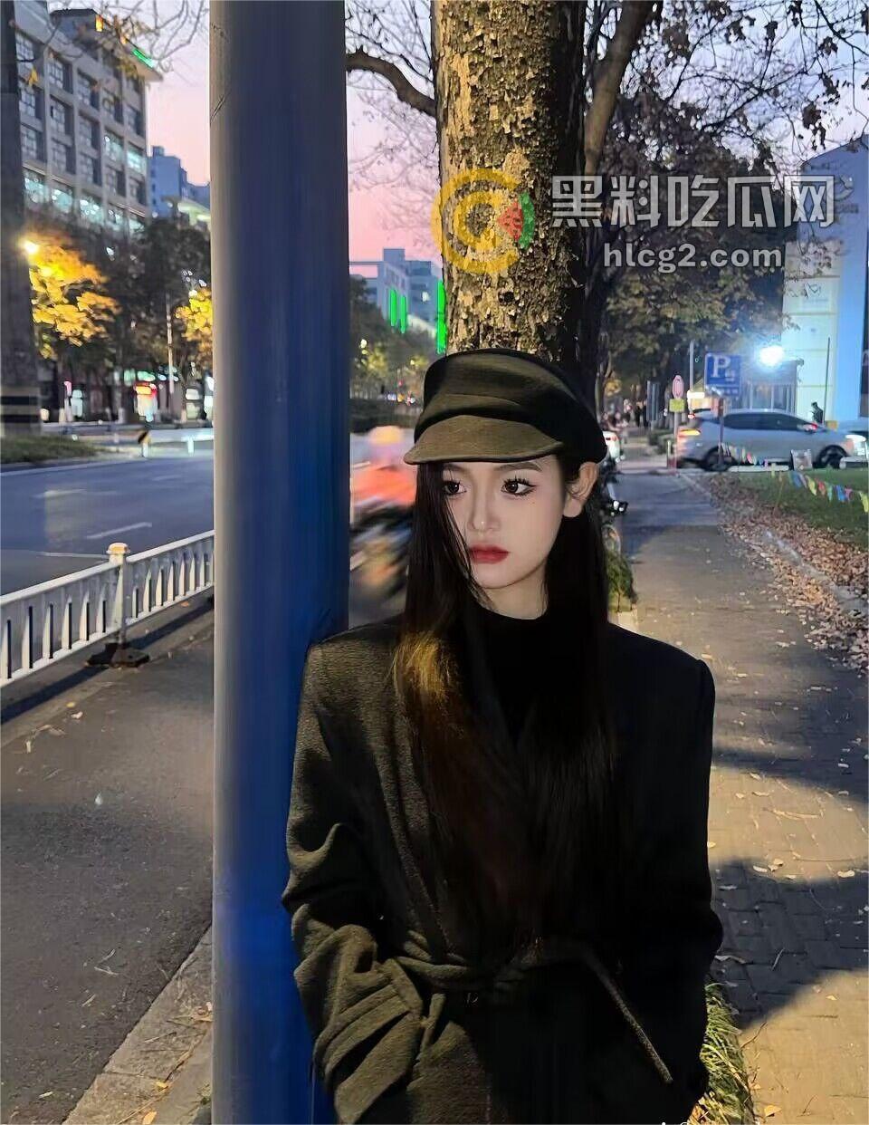 西安高颜值美女私密视频曝光！男友啪啪自拍流出，生活照也全程直播！  第3张