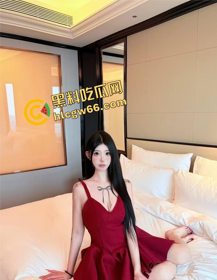 抖音【蔡小葵】大尺度视频全裸扭奶、侧卧骚动比女优还会摆，私发男友却流出全网爆操级片段！  第5张