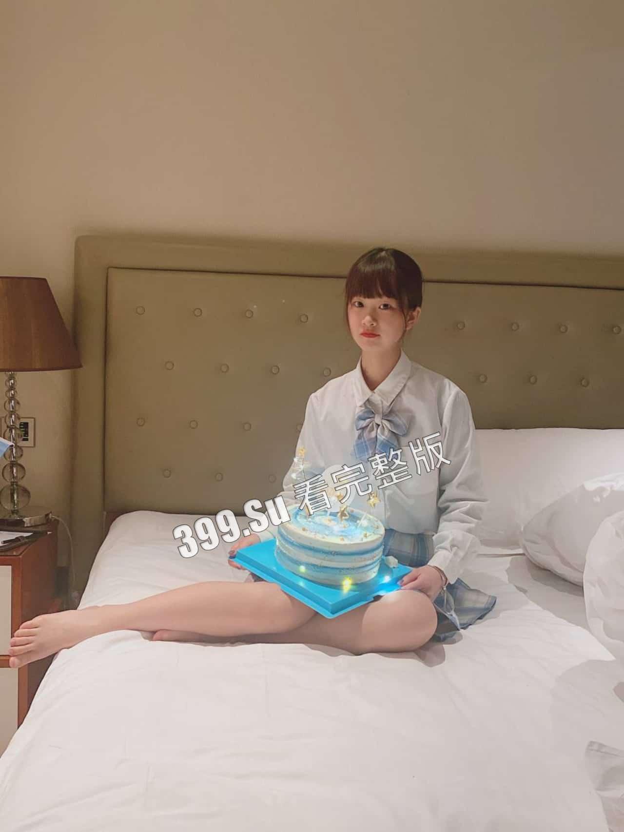 上海旅游高等专科学校 酒店管理专业 苏小萌 酒后跟炮友约炮3p  被男友发现带绿帽 直接爆出不雅视频 第3张