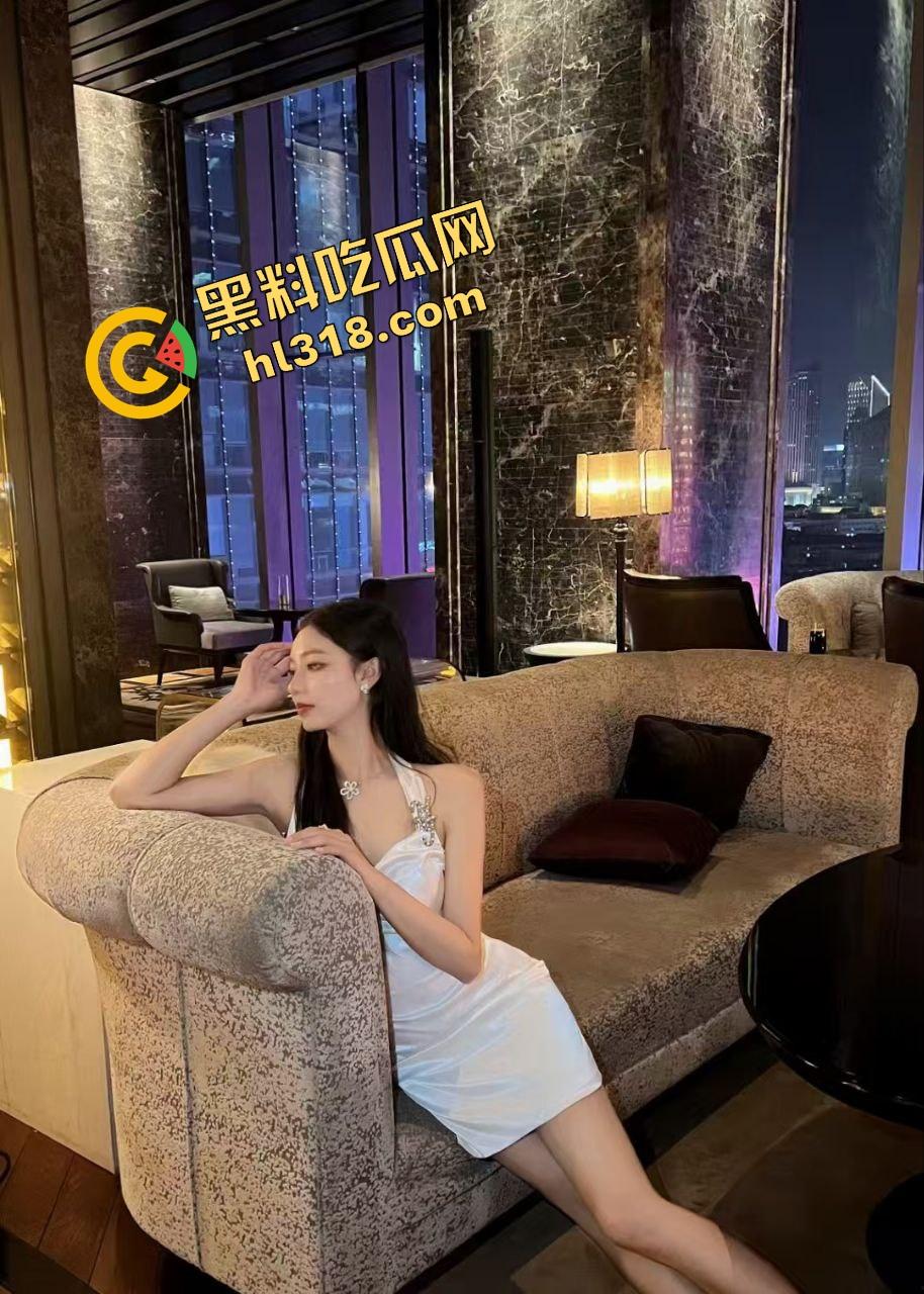 近距离高清锁死怼脸美穴诱惑，双腿夹紧线条毕现细节拉满，美感紧致一览无遗！  第4张