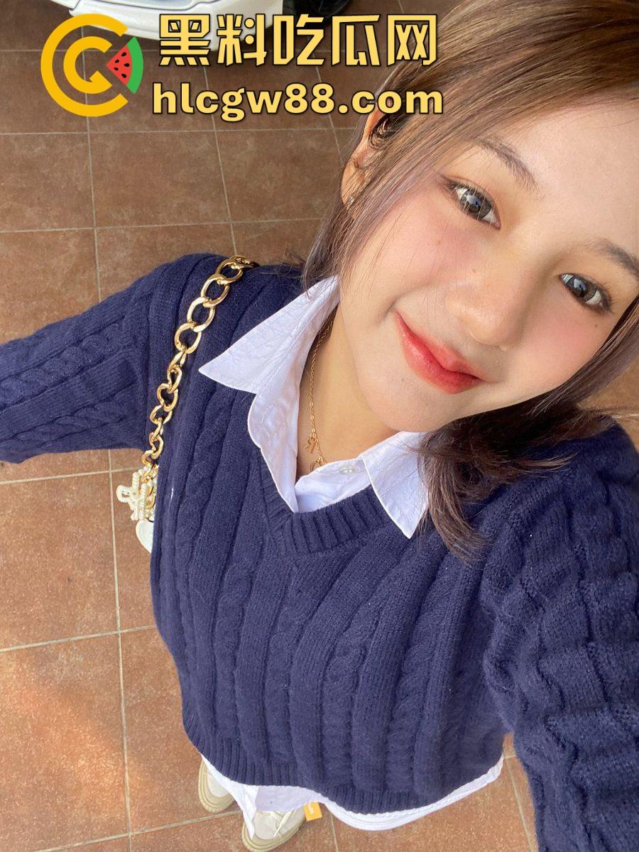 开车不扣逼 抠逼不开车 更何况还是摩托车！鲁BWG008车主你被偷拍了 黑丝骚逼扣起来带劲吗？  第2张