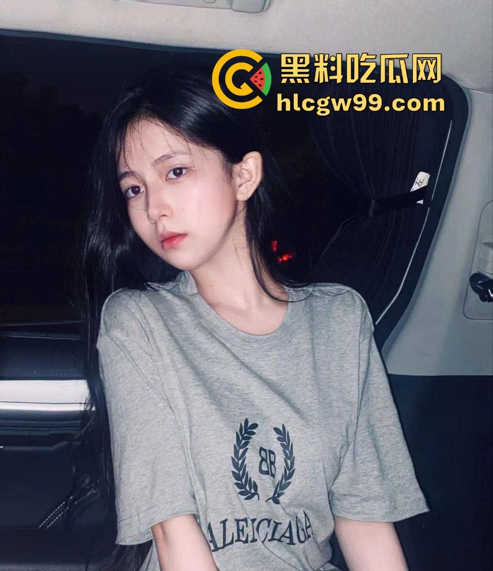 广州大学反差小学妹【李舒】性爱调教视频被曝光全网 平日里是清纯女神 到了床上就成了黑丝母狗！  第2张