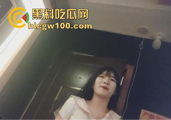 南方探店大神澳门长沙香港三地开花！一楼一凤洋酒探秘，极品技师小姐姐口活太顶把大神操到秒射！  第3张