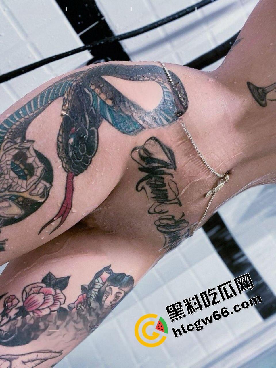 上海纹身女【海海海海海】舔鸡巴舔成笑话,发自慰片求打赏,结果被金主爆内射视频! 第5张 上海纹身女【海海海海海】舔鸡巴舔成笑话,发自慰片求打赏,结果被金主爆内射视频! 第5张