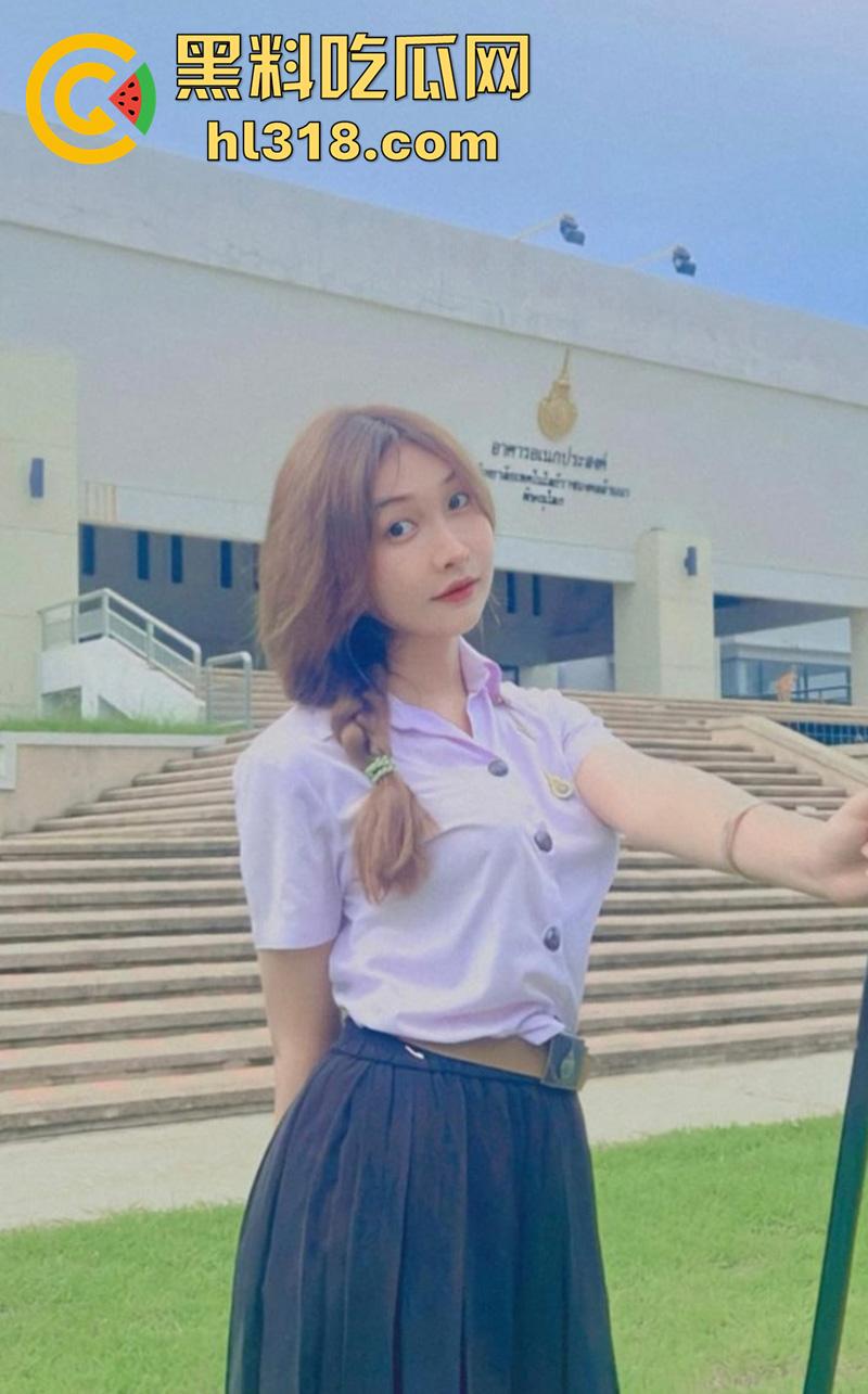 泰国拉拉队女神【Kae】，还在上高中的极品尤物，身材一流大奶翘臀，三点粉嫩性感诱人自慰视频流出！  第4张