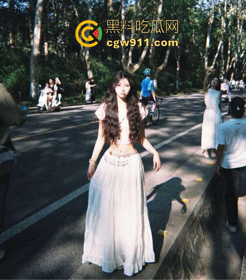 南京理工大学清纯学妹【陆永欣】蜂腰翘臀极品颜值,男友无套猛操内射颜射,露脸性爱视频曝光! 第4张 南京理工大学清纯学妹【陆永欣】蜂腰翘臀极品颜值,男友无套猛操内射颜射,露脸性爱视频曝光! 第4张