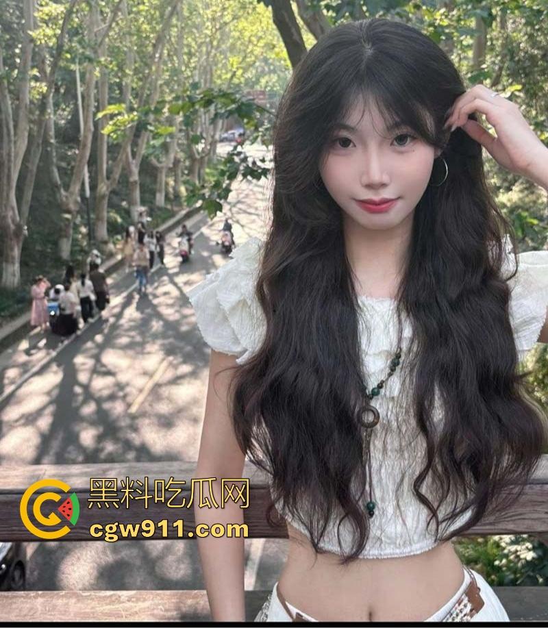 南京理工大学清纯学妹【陆永欣】蜂腰翘臀极品颜值,男友无套猛操内射颜射,露脸性爱视频曝光! 第6张 南京理工大学清纯学妹【陆永欣】蜂腰翘臀极品颜值,男友无套猛操内射颜射,露脸性爱视频曝光! 第6张