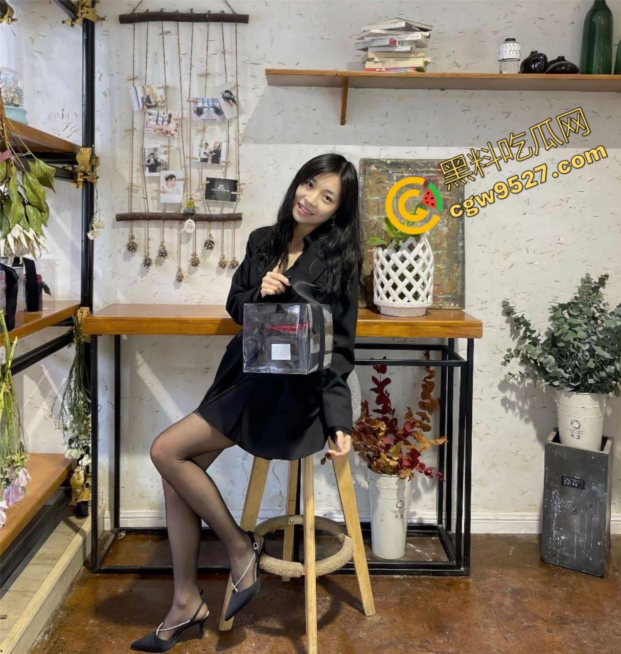 武汉医学教授【汤志刚】人面兽心!调教美女情妇成淫贱母狗,妻子实名举报他性变态,学医的果然不是正常人 第7张 武汉医学教授【汤志刚】人面兽心!调教美女情妇成淫贱母狗,妻子实名举报他性变态,学医的果然不是正常人 第7张