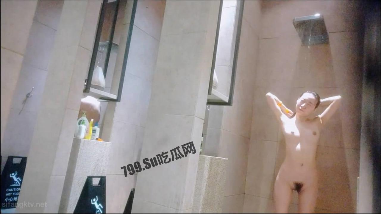 二月私房最新流出 重磅稀缺大神高价雇人潜入国内洗浴会所偷拍第1期继续放大招!极品不断  第6张