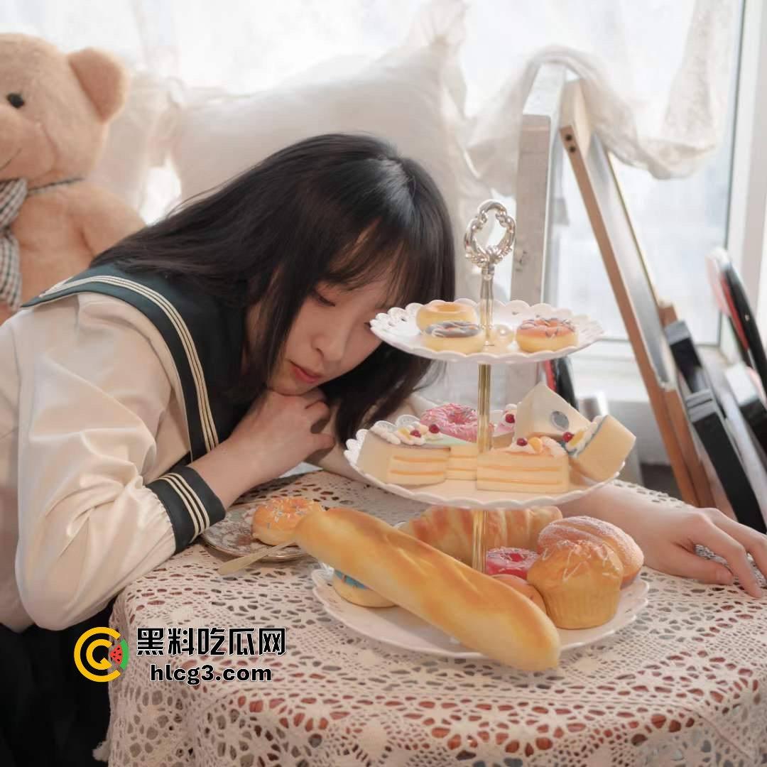 TGU材料学院硕士“LMJ”私拍曝光:COSPLAY女学霸竟然是约炮女郎! 第4张 TGU材料学院硕士“LMJ”私拍曝光:COSPLAY女学霸竟然是约炮女郎! 第4张