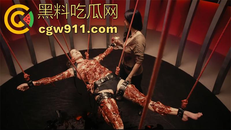 香港御姐女星【吴家丽】,限制级满天星电影《红夜》化身皮衣黑丝女王,性虐清纯少女,乳胶真空窒息后虐杀,太残暴了! 第14张 香港御姐女星【吴家丽】,限制级满天星电影《红夜》化身皮衣黑丝女王,性虐清纯少女,乳胶真空窒息后虐杀,太残暴了! 第14张