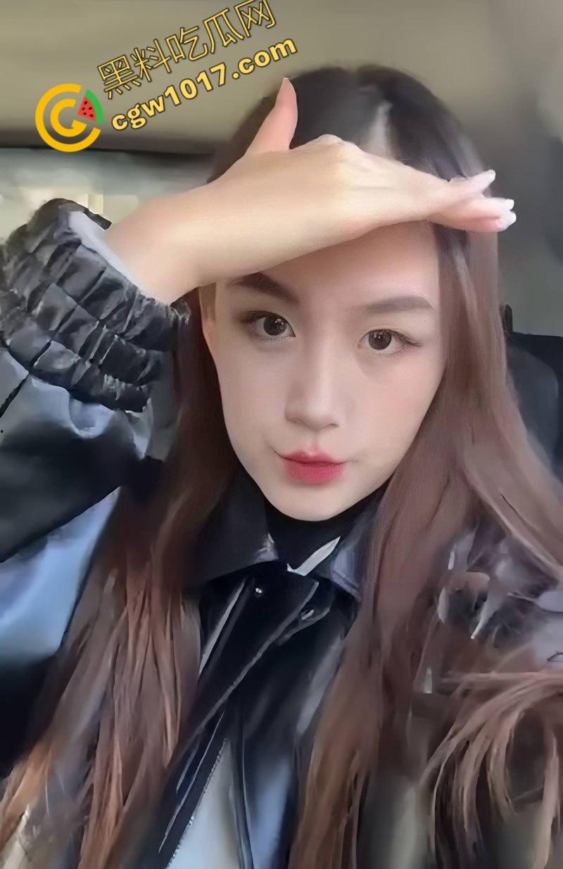 贵州美少女【冯梦瑾】约炮视频被曝：清纯外表掩藏骚浪本性，奶子乱颤，高潮迭起，肉体啪啪激荡，视觉与听觉双重爆炸！  第1张