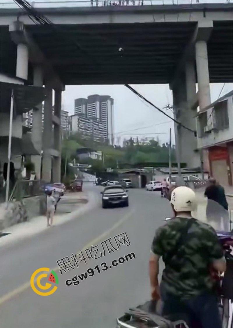 四川叙永县悲剧男子背负网贷,妻离子散绝望跳桥: 金钱社会我们该如何抉择? 第5张 四川叙永县悲剧男子背负网贷,妻离子散绝望跳桥: 金钱社会我们该如何抉择? 第5张