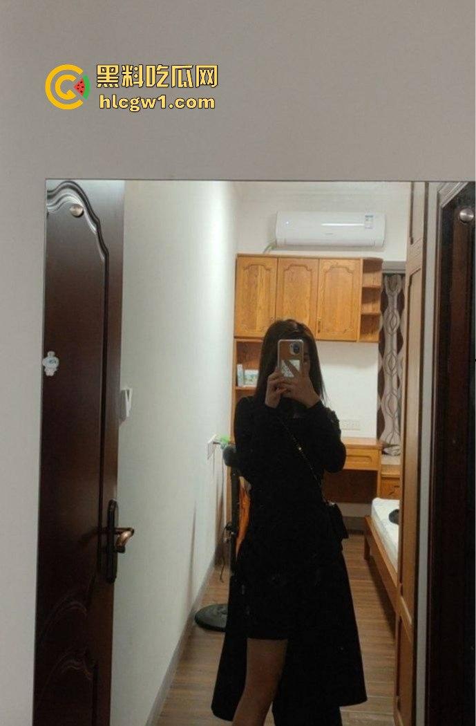 重庆骚货『严乐怡』母狗转型记全过程曝光！从高冷妹子到暴力口交滴蜡专家，女人开发出来才知道多骚！  第3张