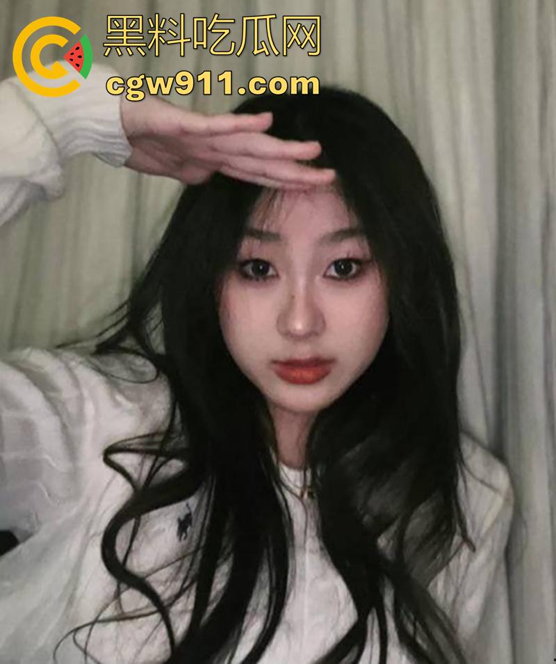 武汉体育学院【周一诺】，和男友恋爱期间多次出轨，私下与篮球生开房猛操，最佳战绩4p轮奸，不雅视频流出！  第1张