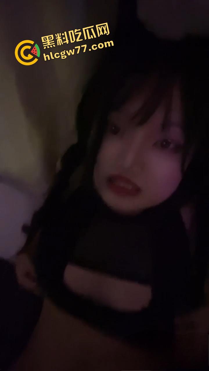 约炮双马尾极品萝莉【妮妮】白虎娇穴紧得夹爆,抓着马尾后入狂操蜜桃翘臀,娇乳晃眼白浆喷涌! 第8张 约炮双马尾极品萝莉【妮妮】白虎娇穴紧得夹爆,抓着马尾后入狂操蜜桃翘臀,娇乳晃眼白浆喷涌! 第8张