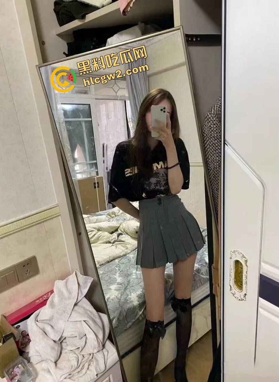 福建泉州反差御姐模特『吴妤婷』人前是高冷女神,人后是被操喷水的骚母狗!独家流出! 第1张 福建泉州反差御姐模特『吴妤婷』人前是高冷女神,人后是被操喷水的骚母狗!独家流出! 第1张
