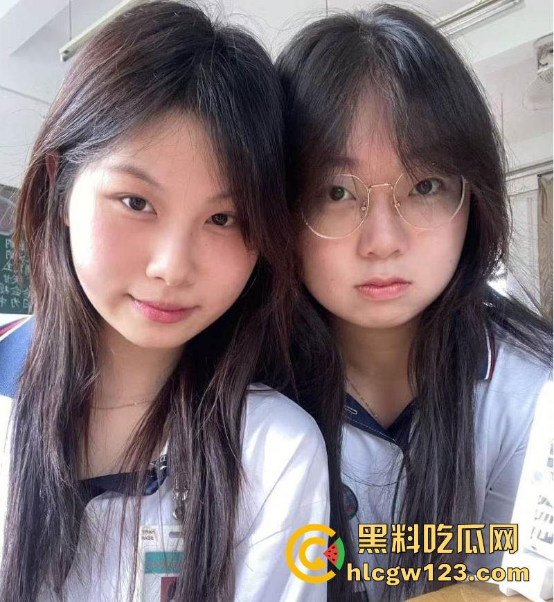 广东汕头城郊学校【姚瑜玲】性爱视频流出 蕾丝情趣内衣诱惑 男友后入打桩狂干 淫叫不断! 第1张 广东汕头城郊学校【姚瑜玲】性爱视频流出 蕾丝情趣内衣诱惑 男友后入打桩狂干 淫叫不断! 第1张