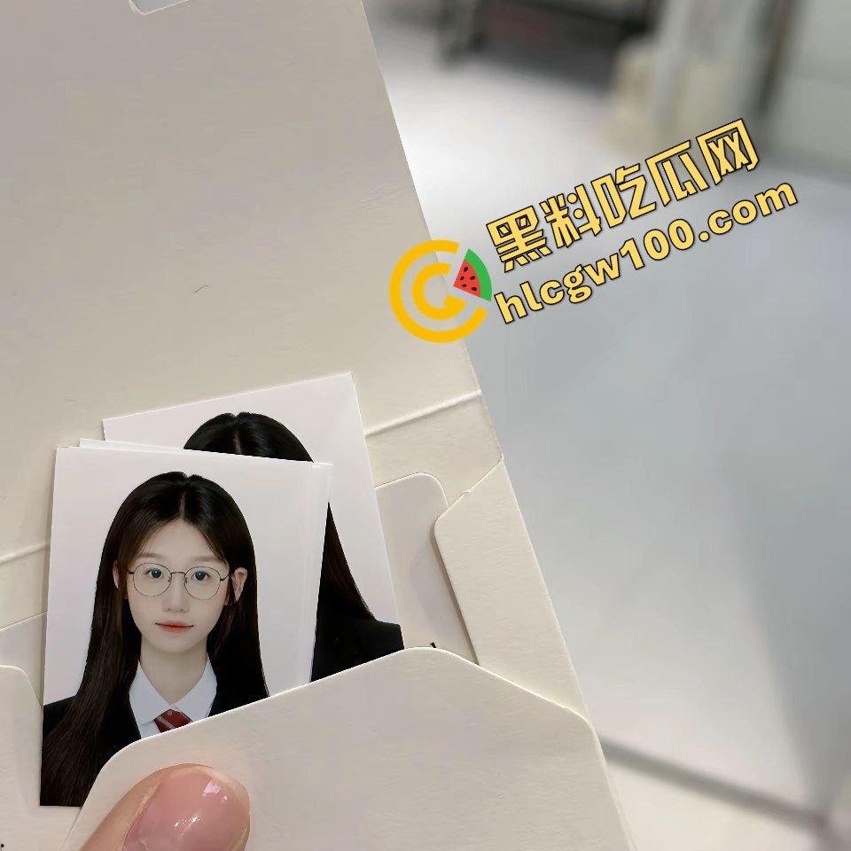 抖音极品清纯反差学生女网红『陈雯雯雯』私下发骚约操大哥 黑丝暴力后入娇喘！原创独家曝光流出！  第4张