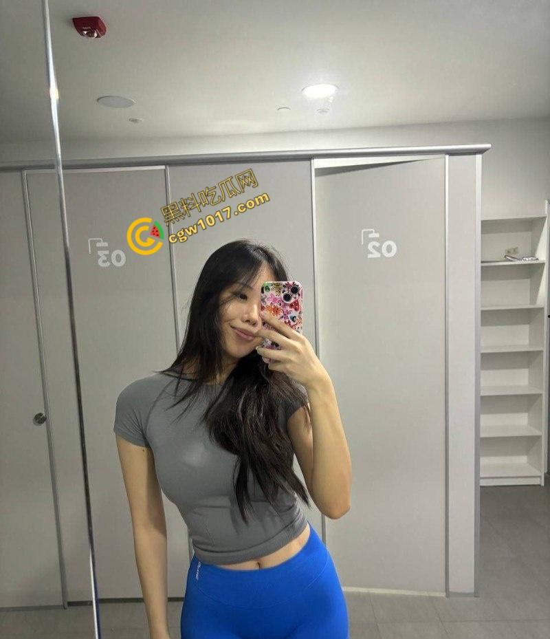 上海健身私教【李菁】为了业绩勾引学员:巨乳白虎,勾魂密会,裸体迷人曲线,极品逆天颜值,惹火学员狂插! 第3张 上海健身私教【李菁】为了业绩勾引学员:巨乳白虎,勾魂密会,裸体迷人曲线,极品逆天颜值,惹火学员狂插! 第3张