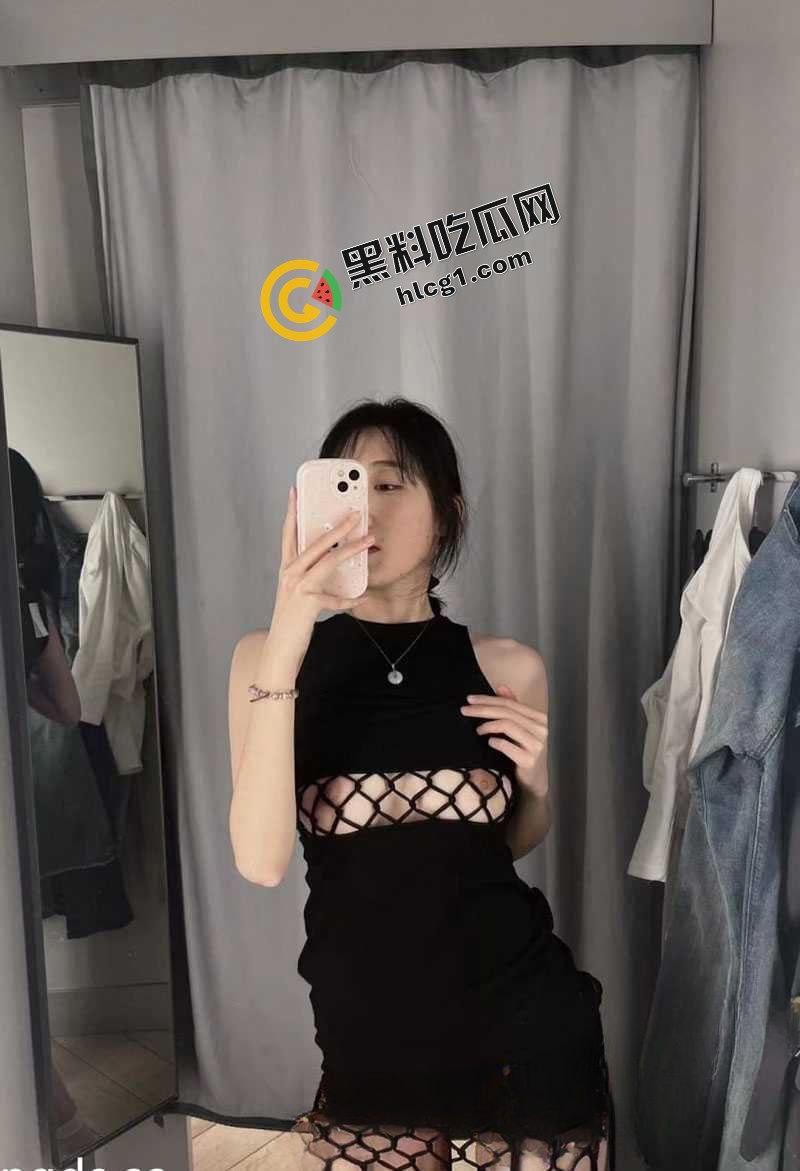 苏州大学医学院 性感女大学生『黄欣晨』小粉穴 蜜桃臀 与多金男友性爱 视频流出  第5张