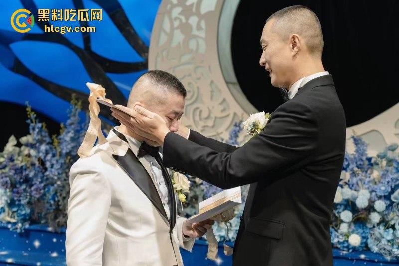 菊花一紧：成都北湖筵禧gay婚现场视频流出 打破世俗勇敢合体 男男亲亲有点怪怪的  第13张
