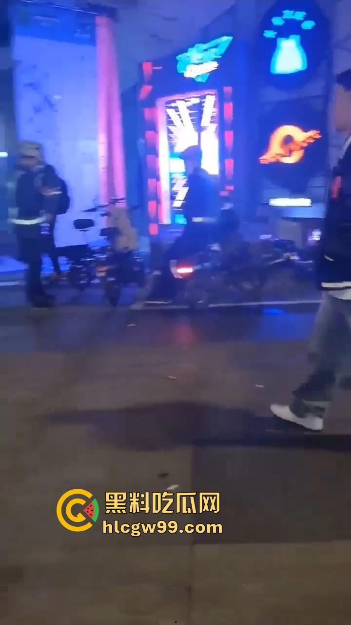 集美饭吃了东西买了酒喝了，最后一句我要跟闺蜜回家？兄弟直接西格玛男人觉醒，这到嘴得鸭子还能飞了？  第8张