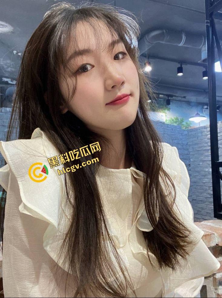 贵州遵义医科大学反差女大『唐艳梅』脸长得骚床上更骚 校外约炮单男赚钱 独家曝光流出! 第3张 贵州遵义医科大学反差女大『唐艳梅』脸长得骚床上更骚 校外约炮单男赚钱 独家曝光流出! 第3张